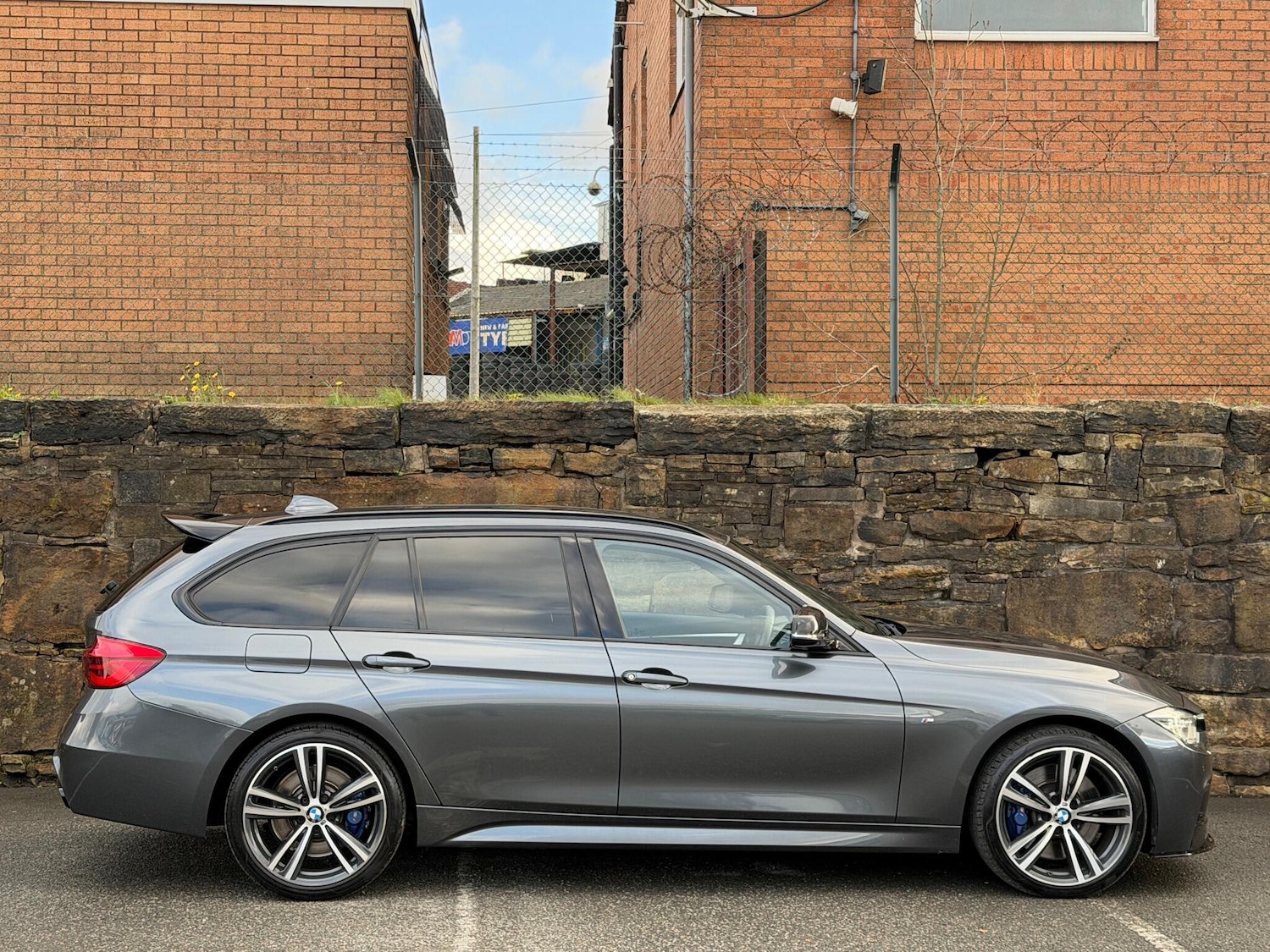 Used BMW 3 Series 2017 for sale - 76282906: Photo 8