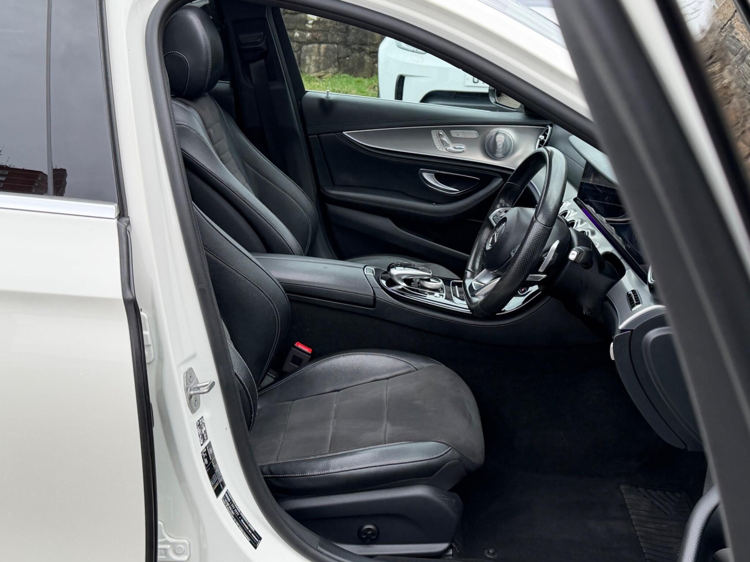 Used Mercedes-Benz E Class 2017 for sale - 77637848: Photo 16