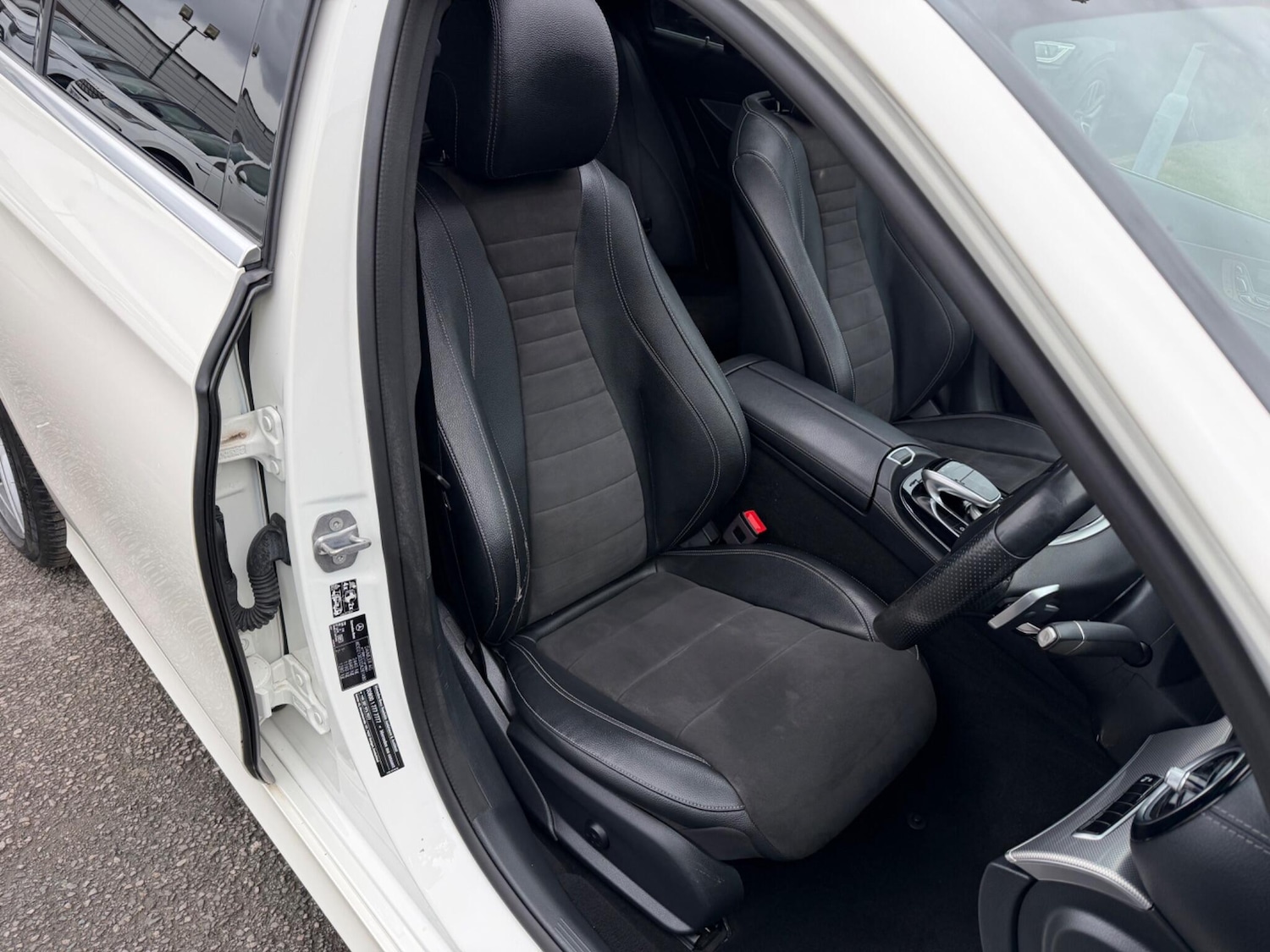 Used Mercedes-Benz E Class 2017 for sale - 77637848: Photo 18