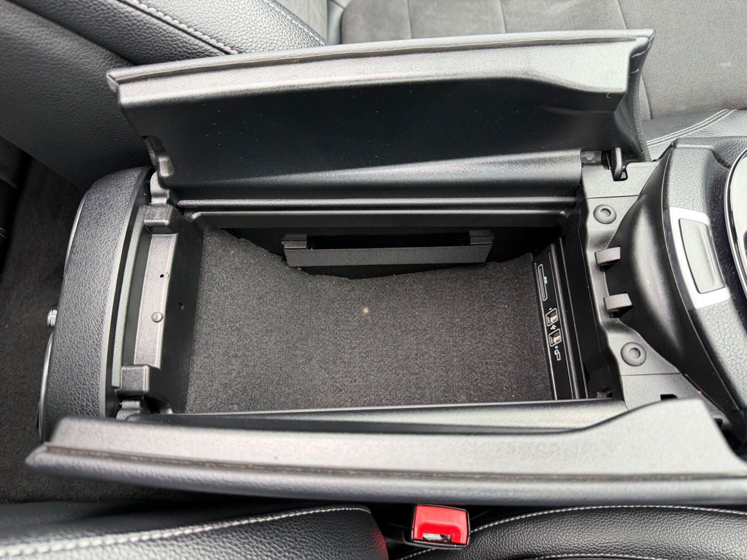 Used Mercedes-Benz E Class 2017 for sale - 77637848: Photo 46