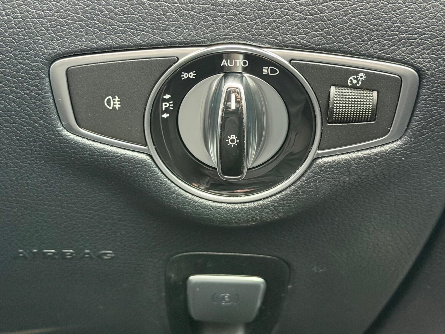 Used Mercedes-Benz E Class 2017 for sale - 77637848: Photo 47