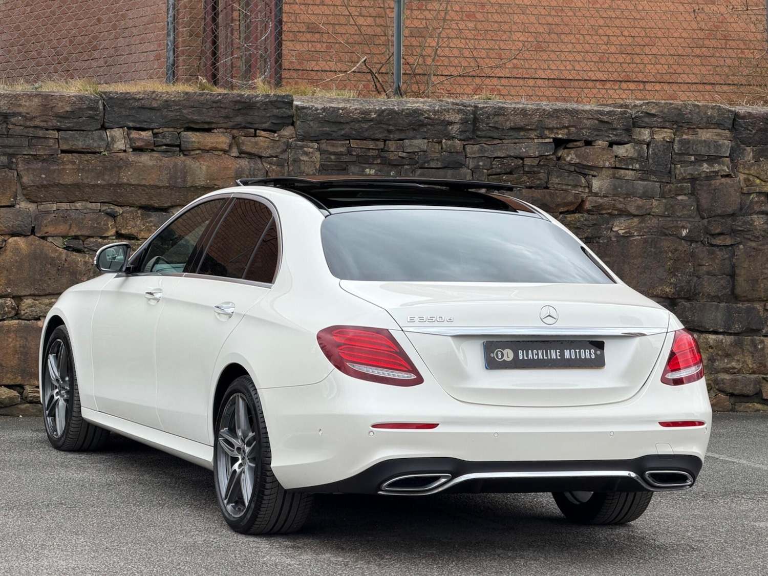 Used Mercedes-Benz E Class 2017 for sale - 77637848: Photo 5