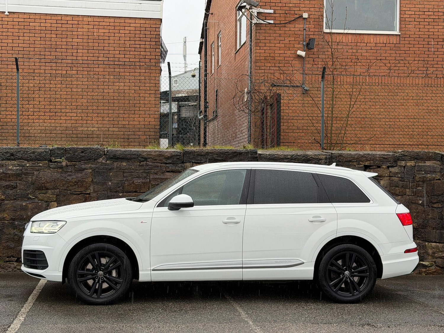 Used Audi Q7 2016 for sale - 76823730: Photo 4