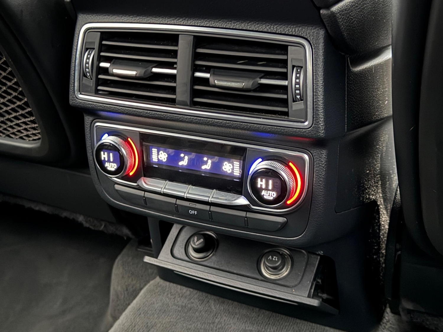 Used Audi Q7 2016 for sale - 76823730: Photo 44