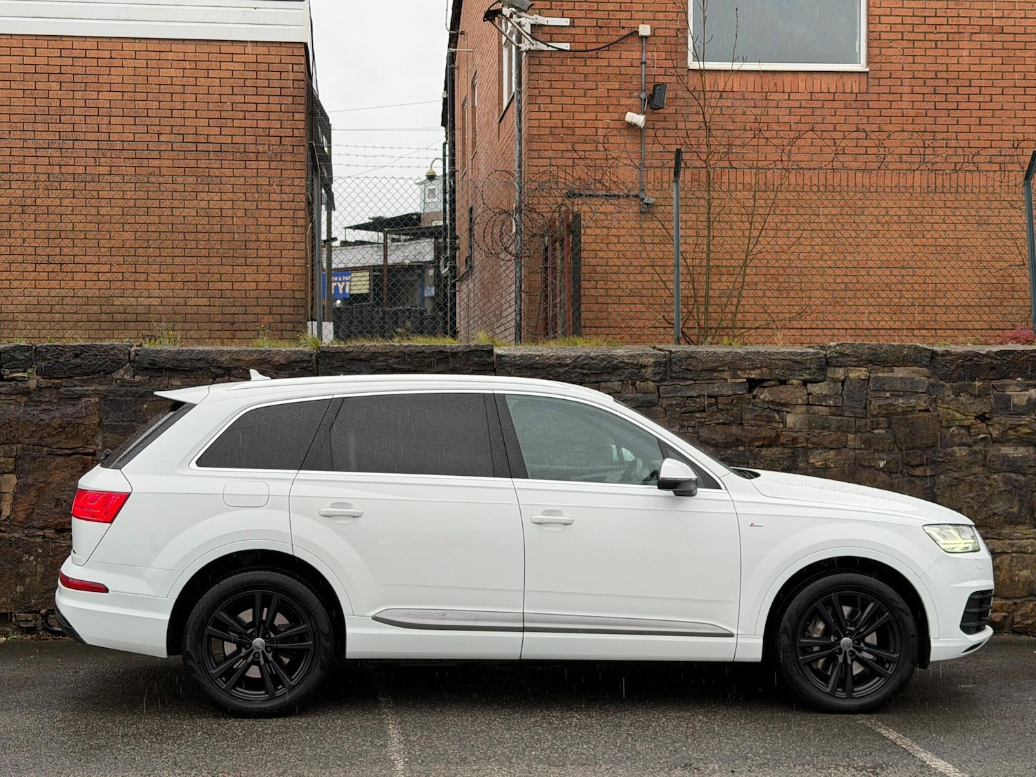 Used Audi Q7 2016 for sale - 76823730: Photo 8