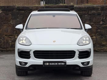 Used Porsche Cayenne 2015 for sale - 79687998: Photo