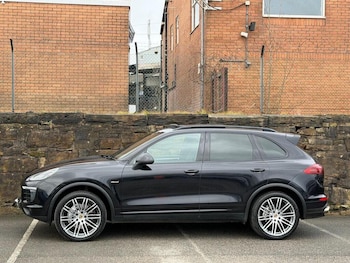 Used Porsche Cayenne 2017 for sale - 78830069: Photo