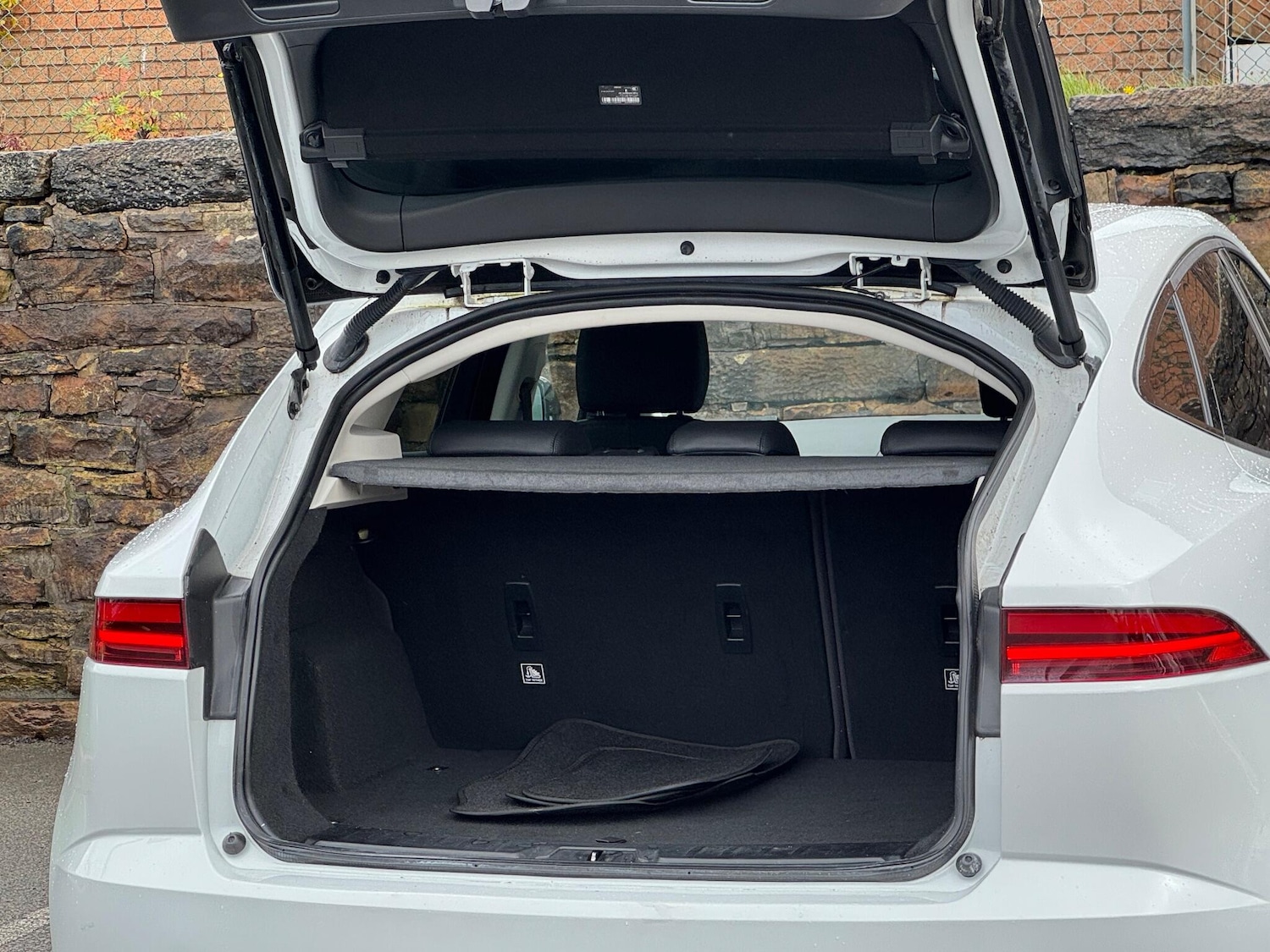 Used Jaguar E-Pace 2018 for sale - 76996823: Photo 20