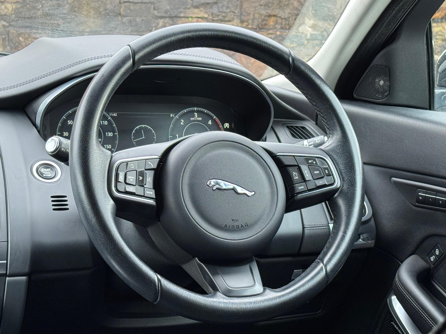 Used Jaguar E-Pace 2018 for sale - 76996823: Photo 23