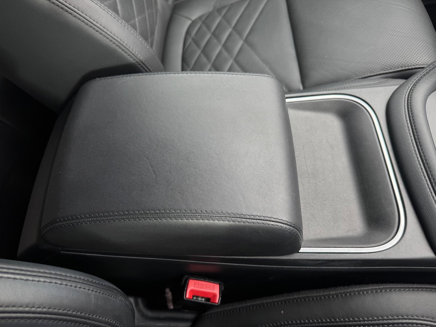 Used Jaguar E-Pace 2018 for sale - 76996823: Photo 41