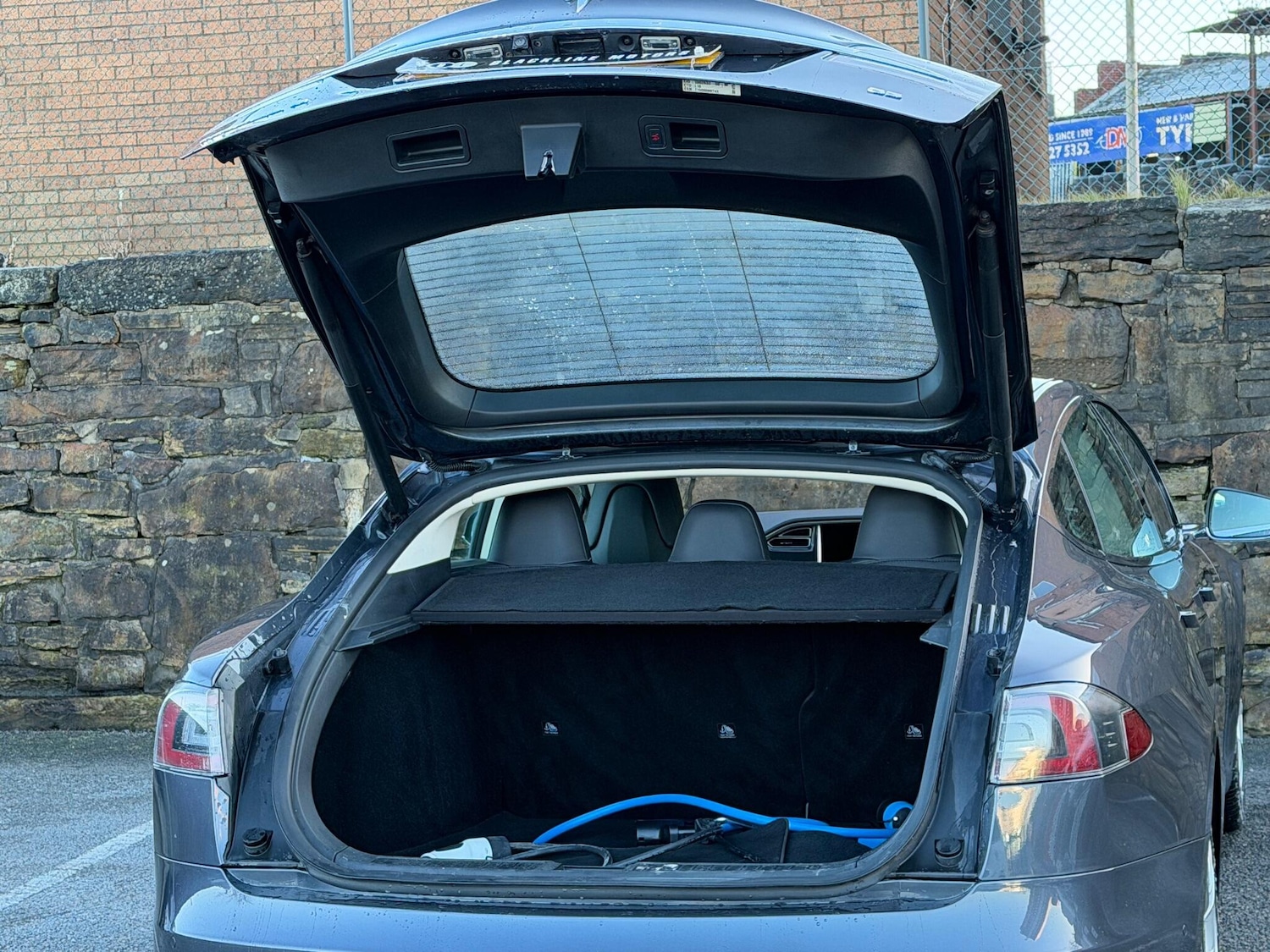 Used Tesla Model S 2015 for sale - 76913261: Photo 20