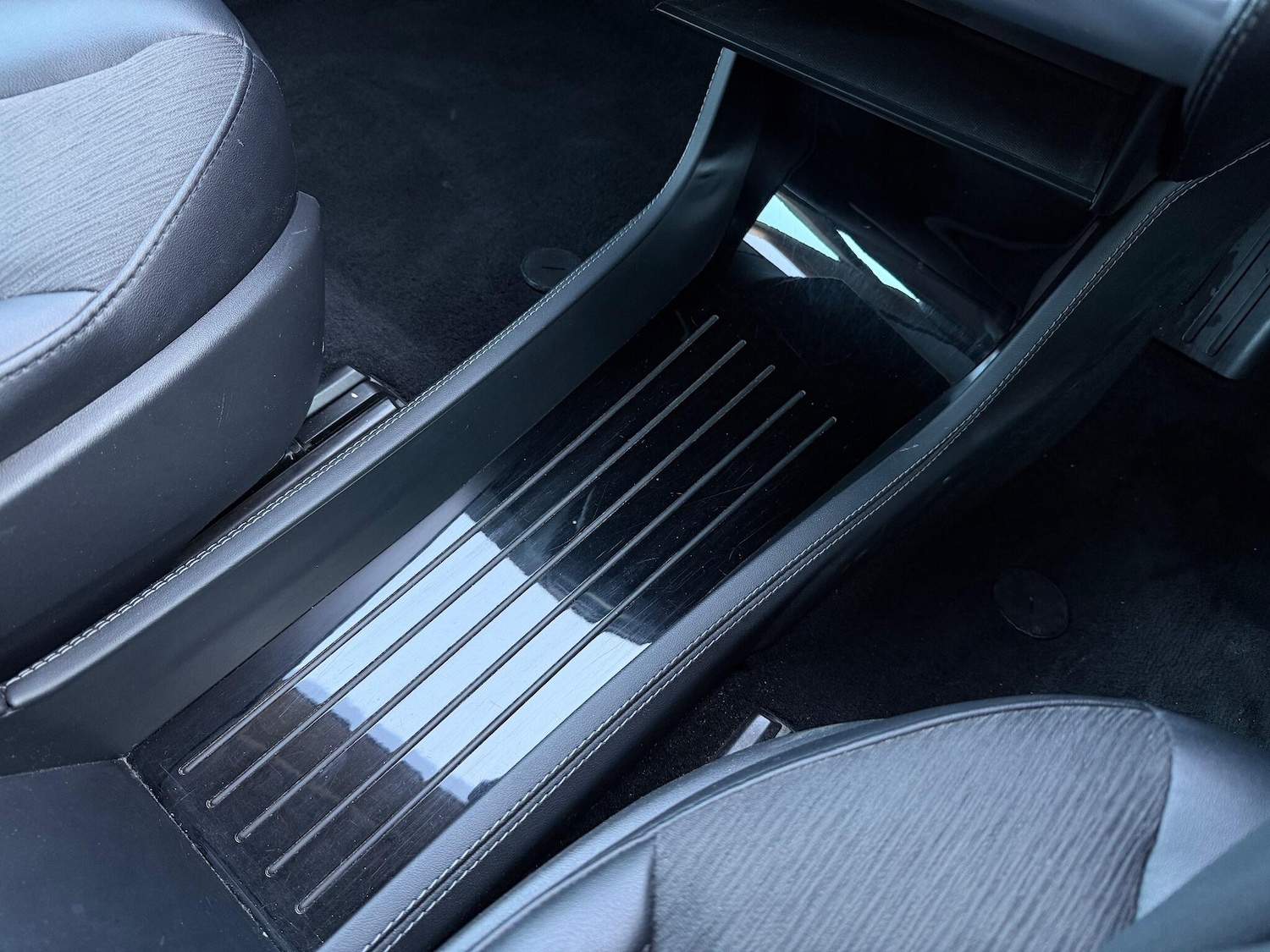 Used Tesla Model S 2015 for sale - 76913261: Photo 39