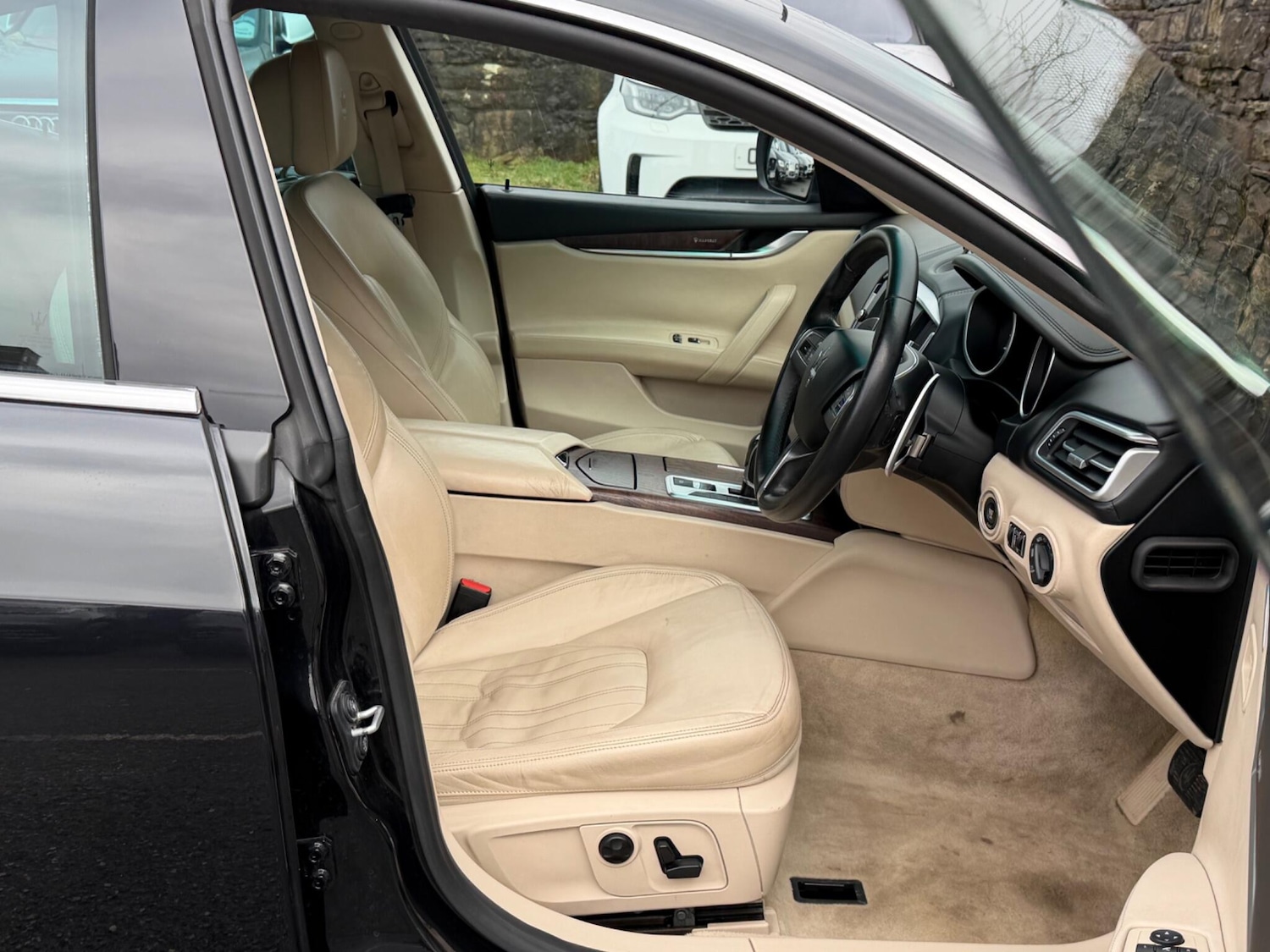 Used Maserati Ghibli 2014 for sale - 77633514: Photo 14