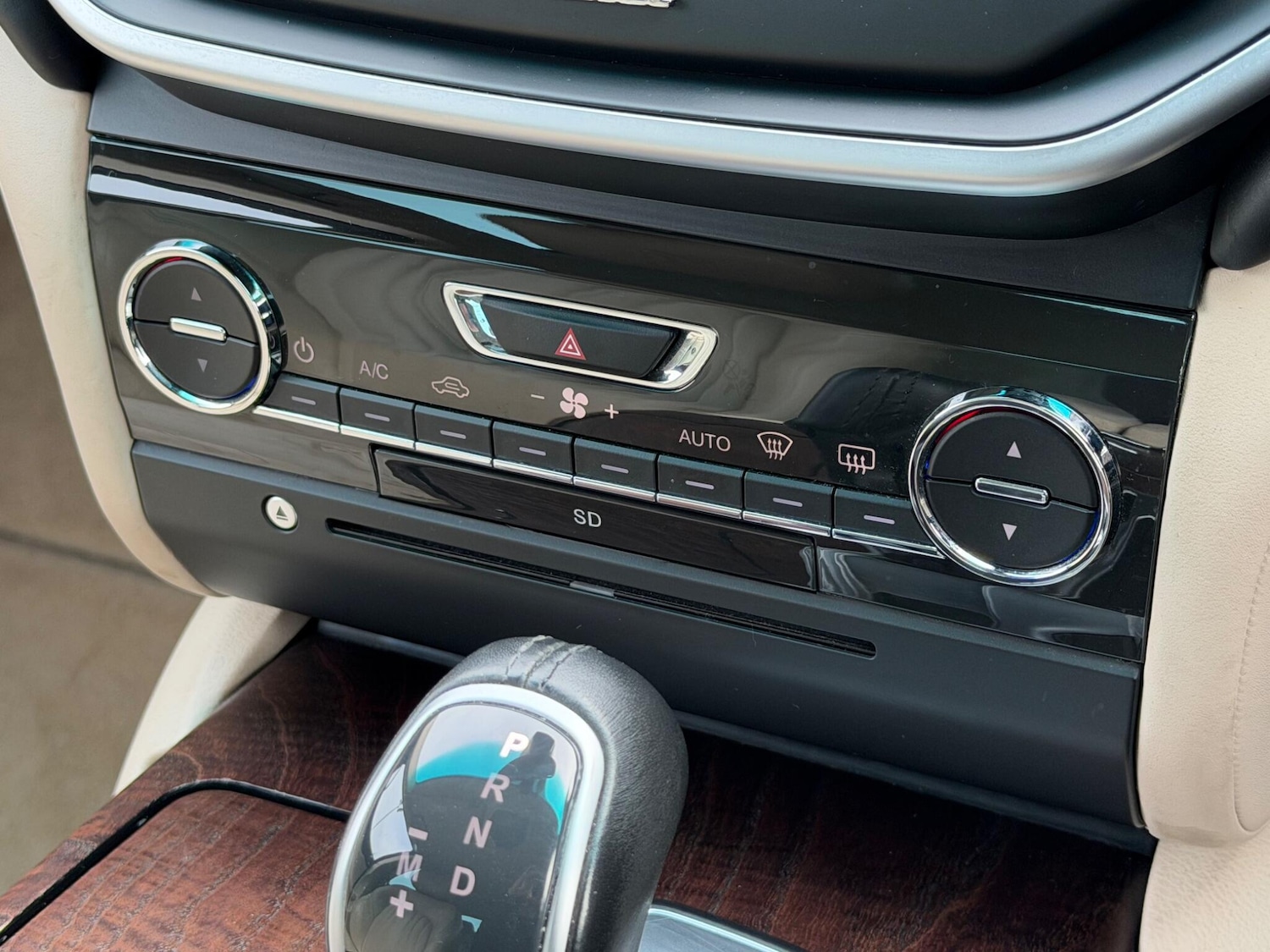 Used Maserati Ghibli 2014 for sale - 77633514: Photo 38