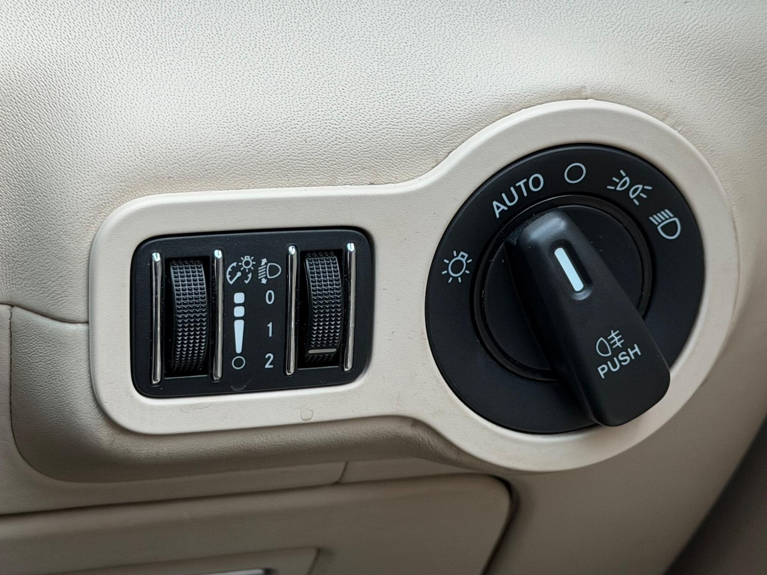 Used Maserati Ghibli 2014 for sale - 77633514: Photo 47