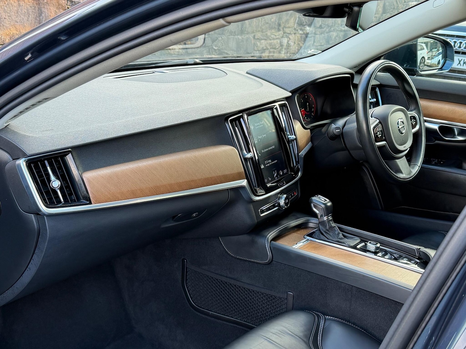 Used Volvo S90 2018 for sale - 76432695: Photo 15