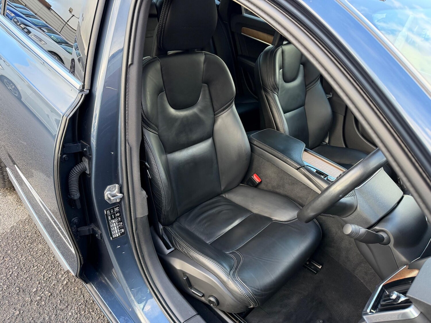 Used Volvo S90 2018 for sale - 76432695: Photo 18