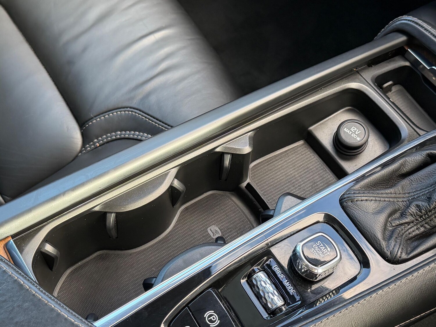 Used Volvo S90 2018 for sale - 76432695: Photo 43