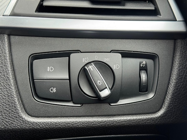 Used BMW 3 Series 2018 for sale - 76161033: Photo 53