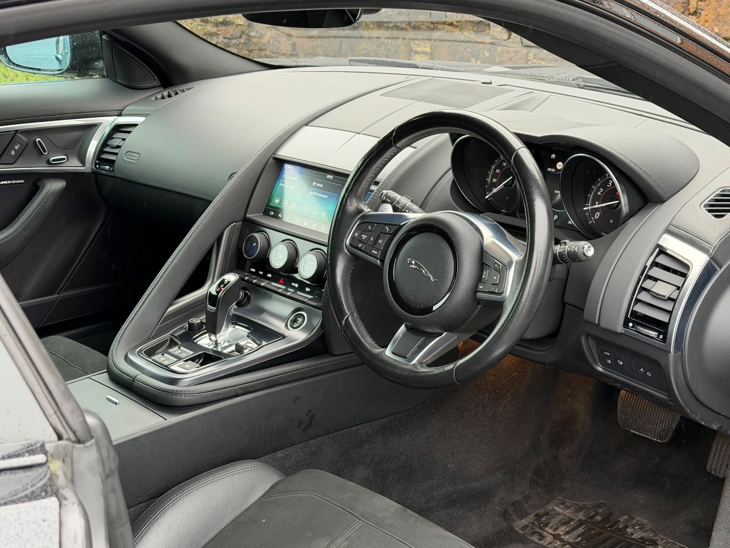 Used Jaguar F-Type 2018 for sale - 77278612: Photo 11