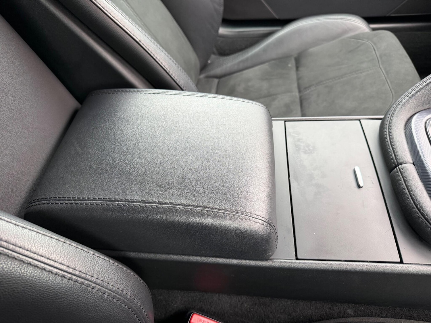 Used Jaguar F-Type 2018 for sale - 77278612: Photo 39