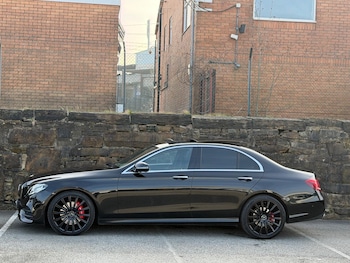 Used Mercedes-Benz E Class 2017 for sale - 77824578: Photo