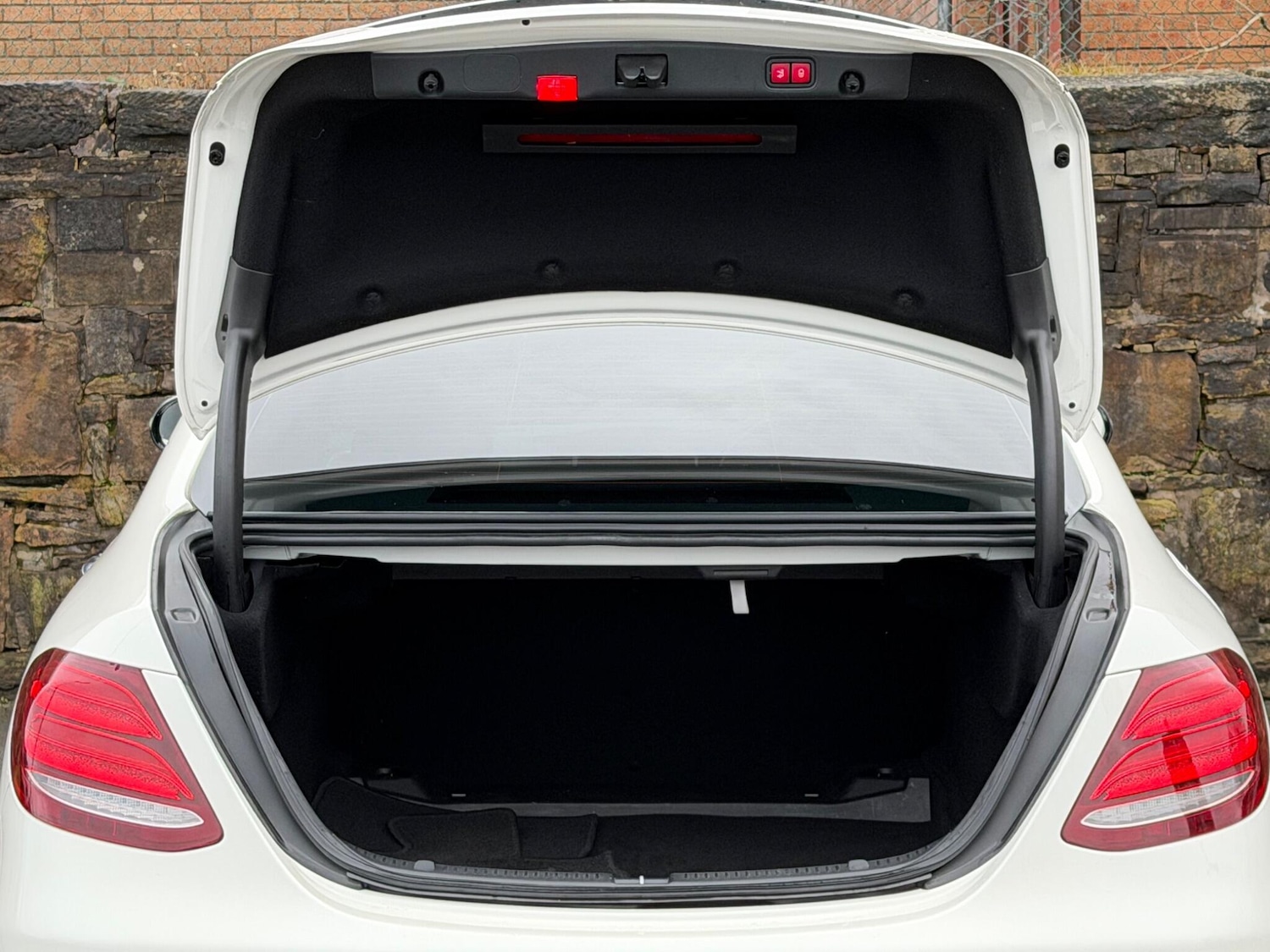 Used Mercedes-Benz E Class 2016 for sale - 77144545: Photo 23