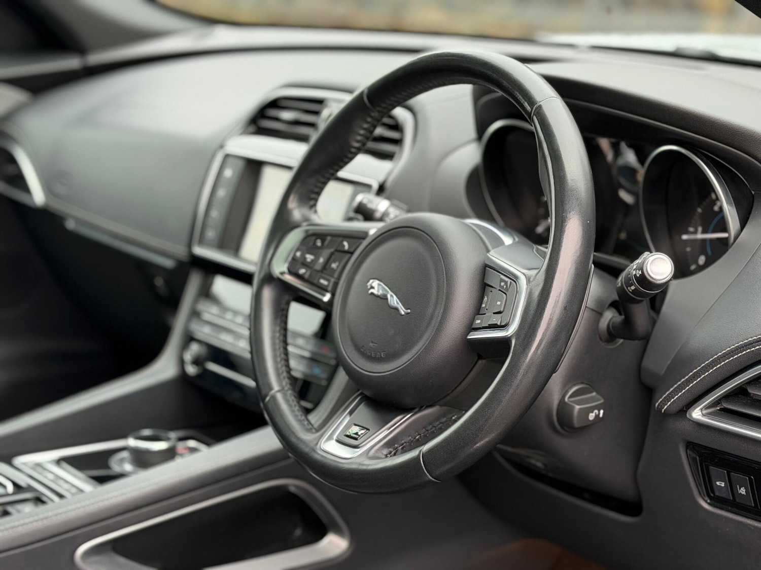 Used Jaguar F-Pace 2017 for sale - 77131009: Photo 14