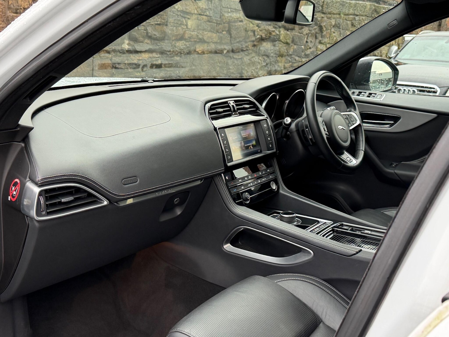 Used Jaguar F-Pace 2017 for sale - 77131009: Photo 15