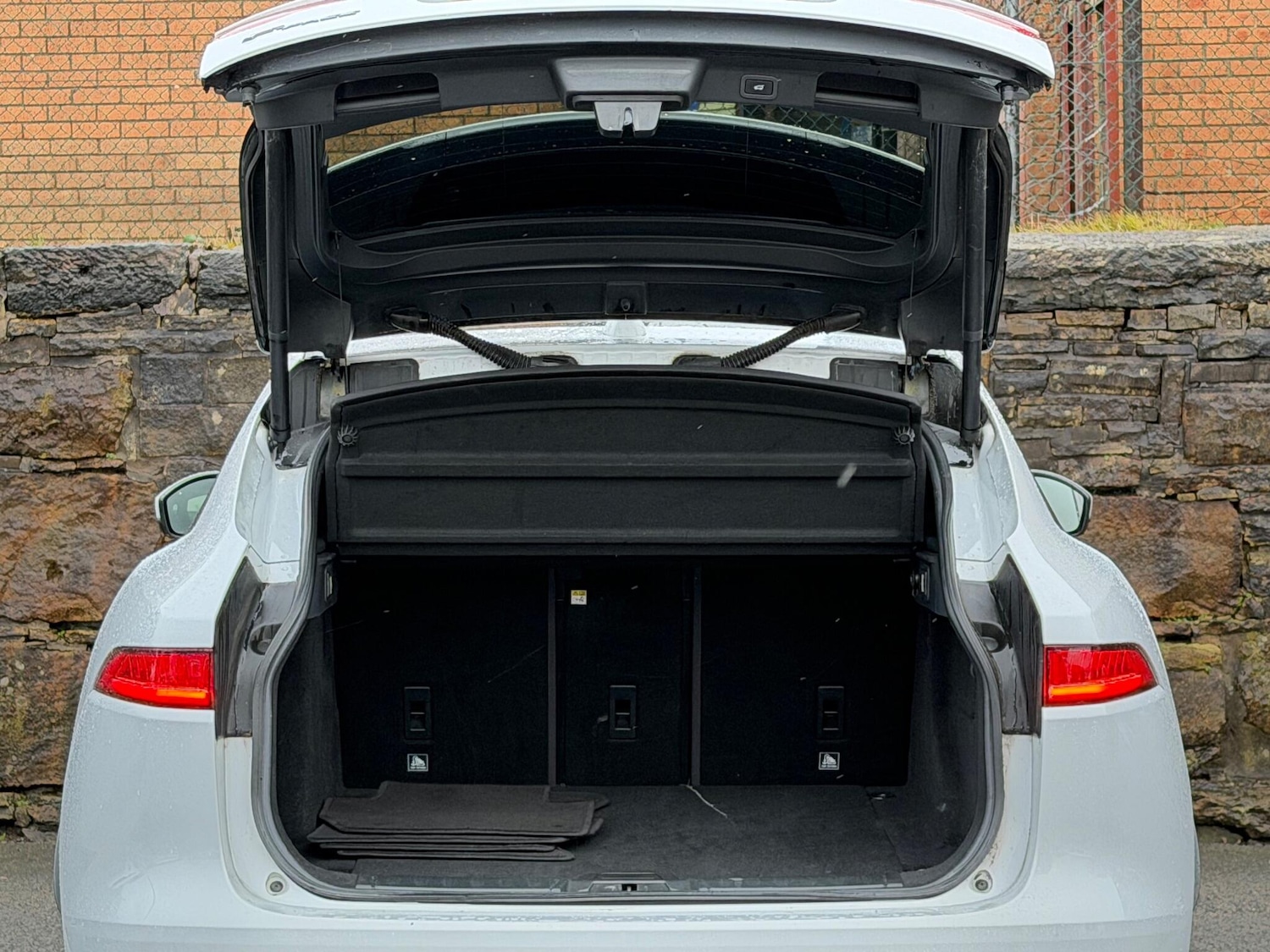 Used Jaguar F-Pace 2017 for sale - 77131009: Photo 23