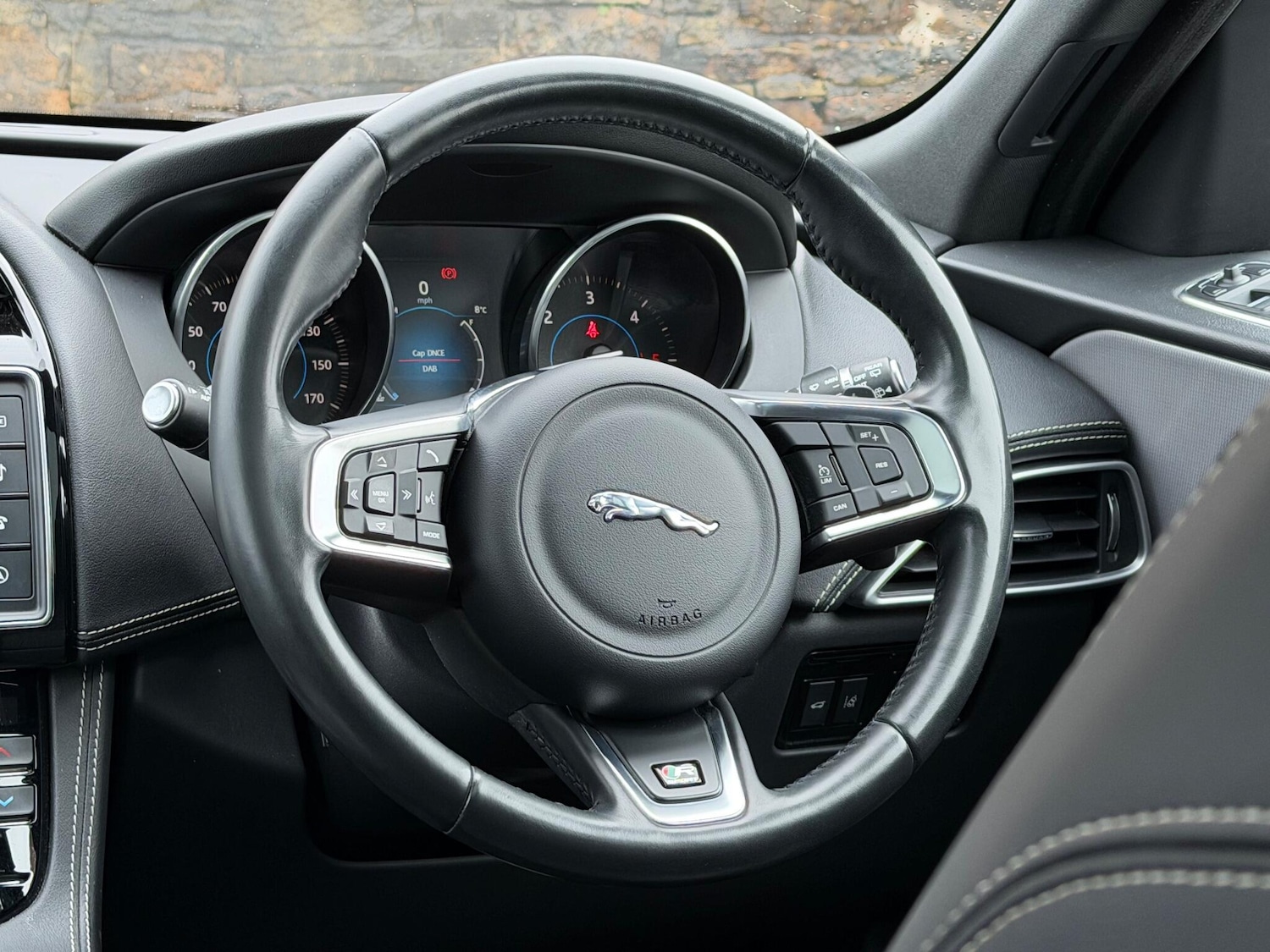 Used Jaguar F-Pace 2017 for sale - 77131009: Photo 26