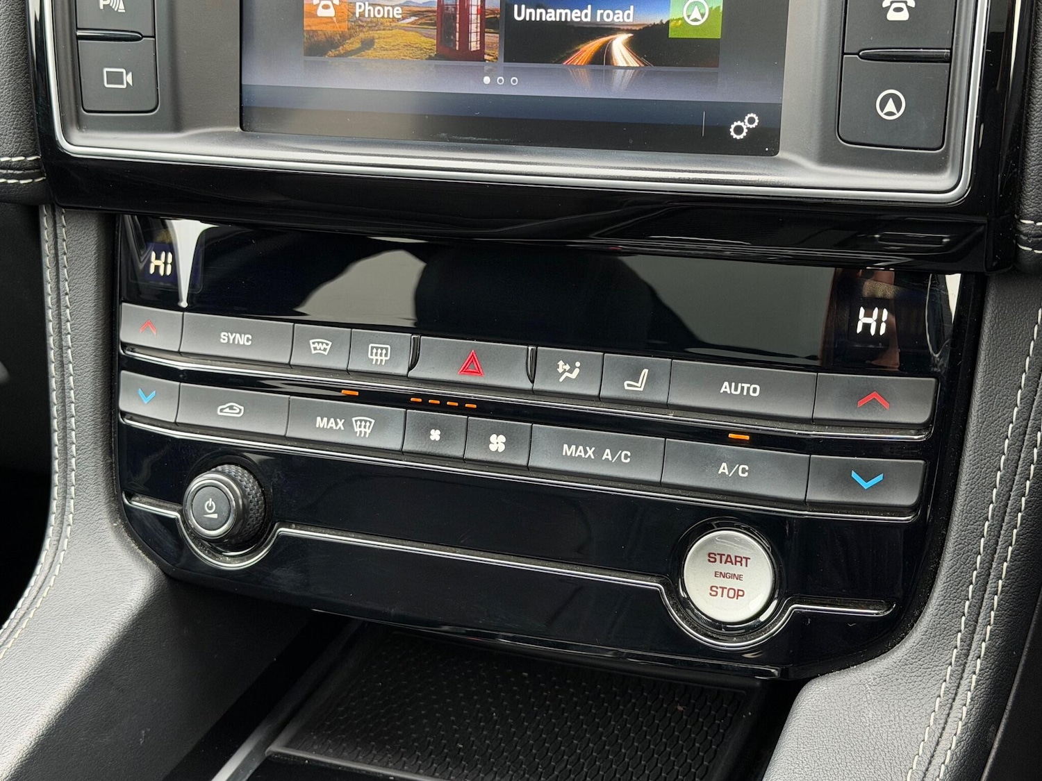 Used Jaguar F-Pace 2017 for sale - 77131009: Photo 39