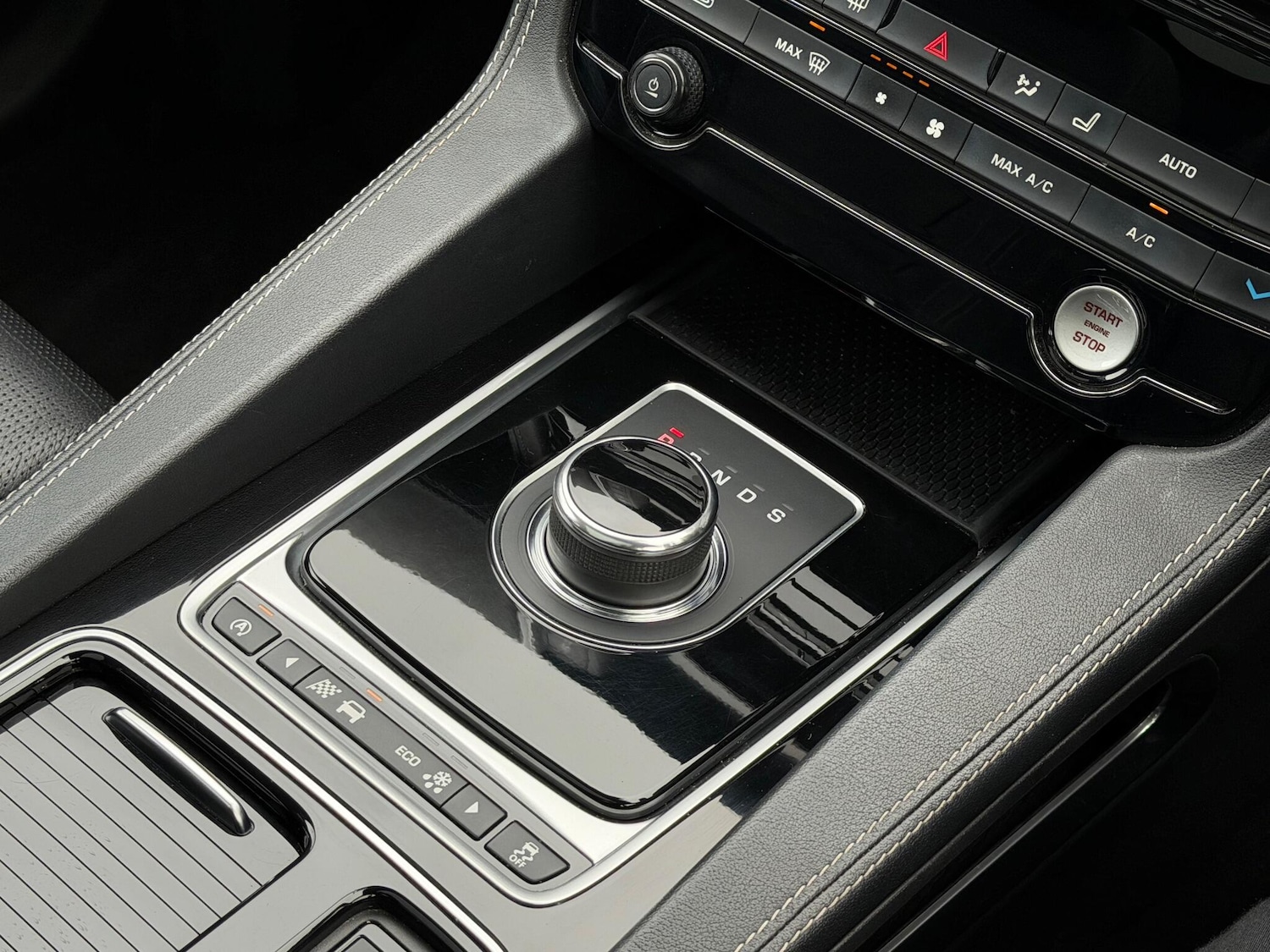 Used Jaguar F-Pace 2017 for sale - 77131009: Photo 40