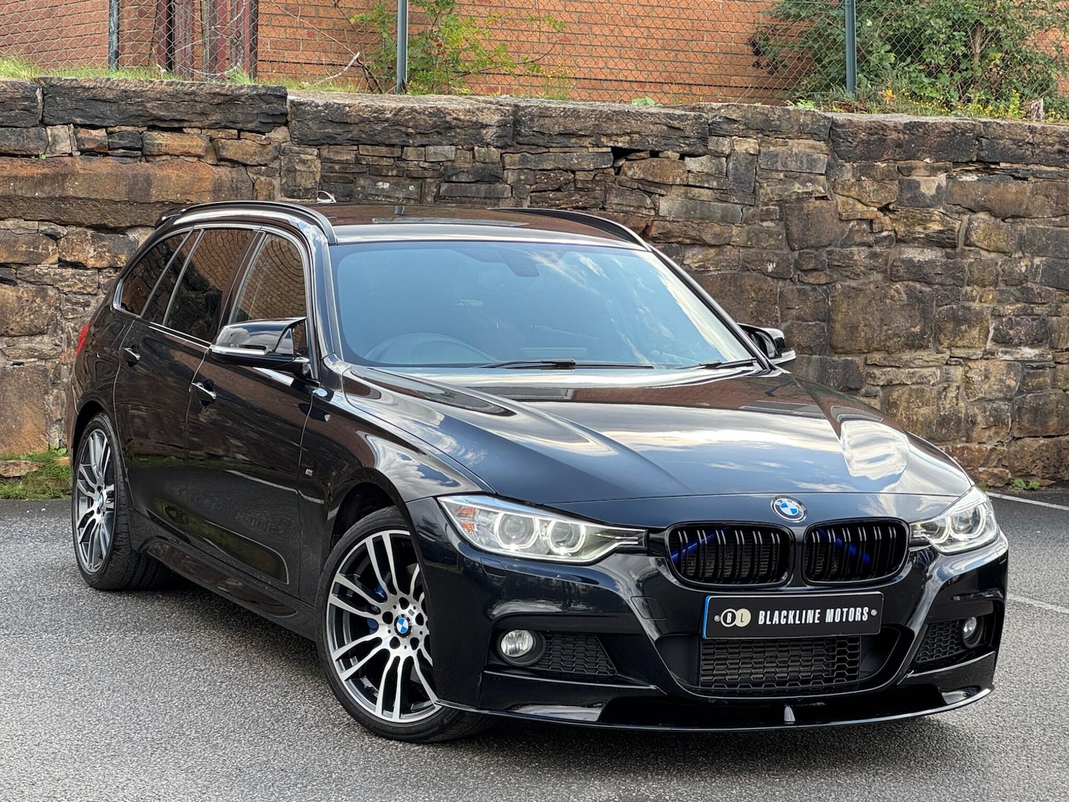 Used BMW 3 Series 2014 for sale - 76160996: Photo 1