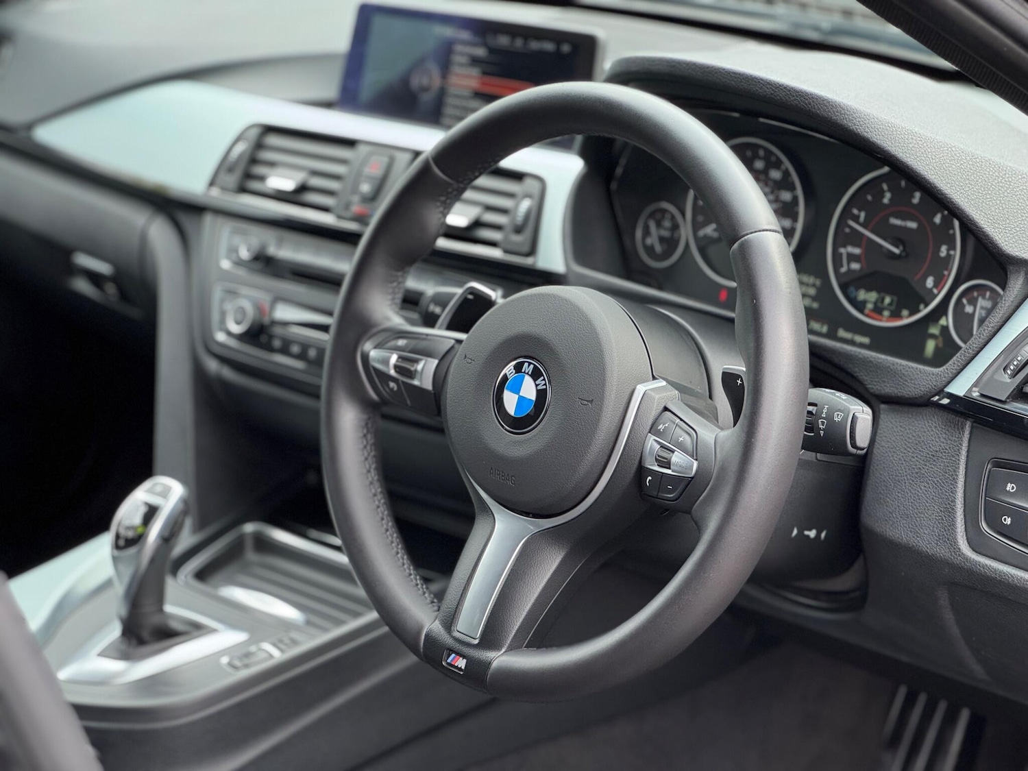 Used BMW 3 Series 2014 for sale - 76160996: Photo 13