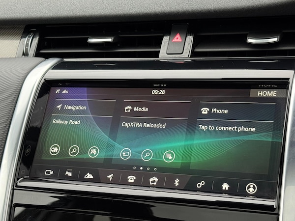 Used Land Rover Discovery Sport 2020 for sale - 76283851: Photo 32