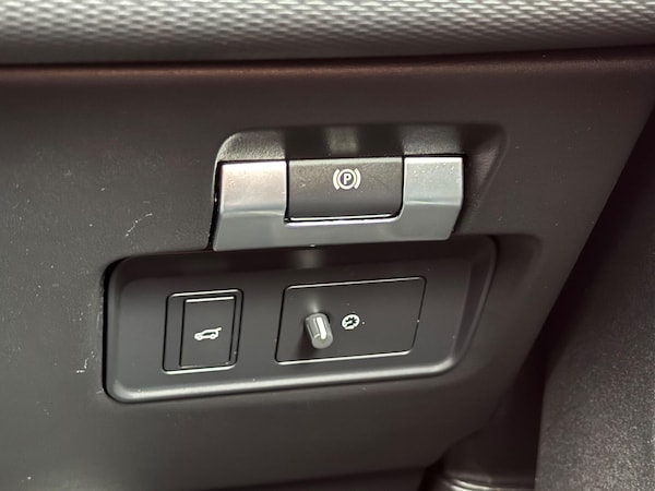 Used Land Rover Discovery Sport 2020 for sale - 76283851: Photo 49