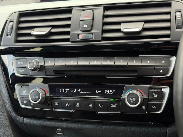 Used BMW 3 Series 2018 for sale - 76160983: Photo 36