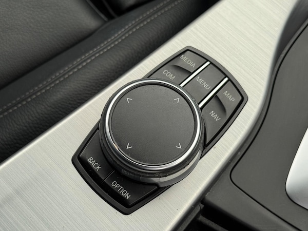 Used BMW 3 Series 2018 for sale - 76160983: Photo 42