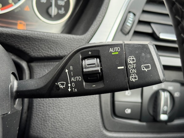 Used BMW 3 Series 2018 for sale - 76160983: Photo 54
