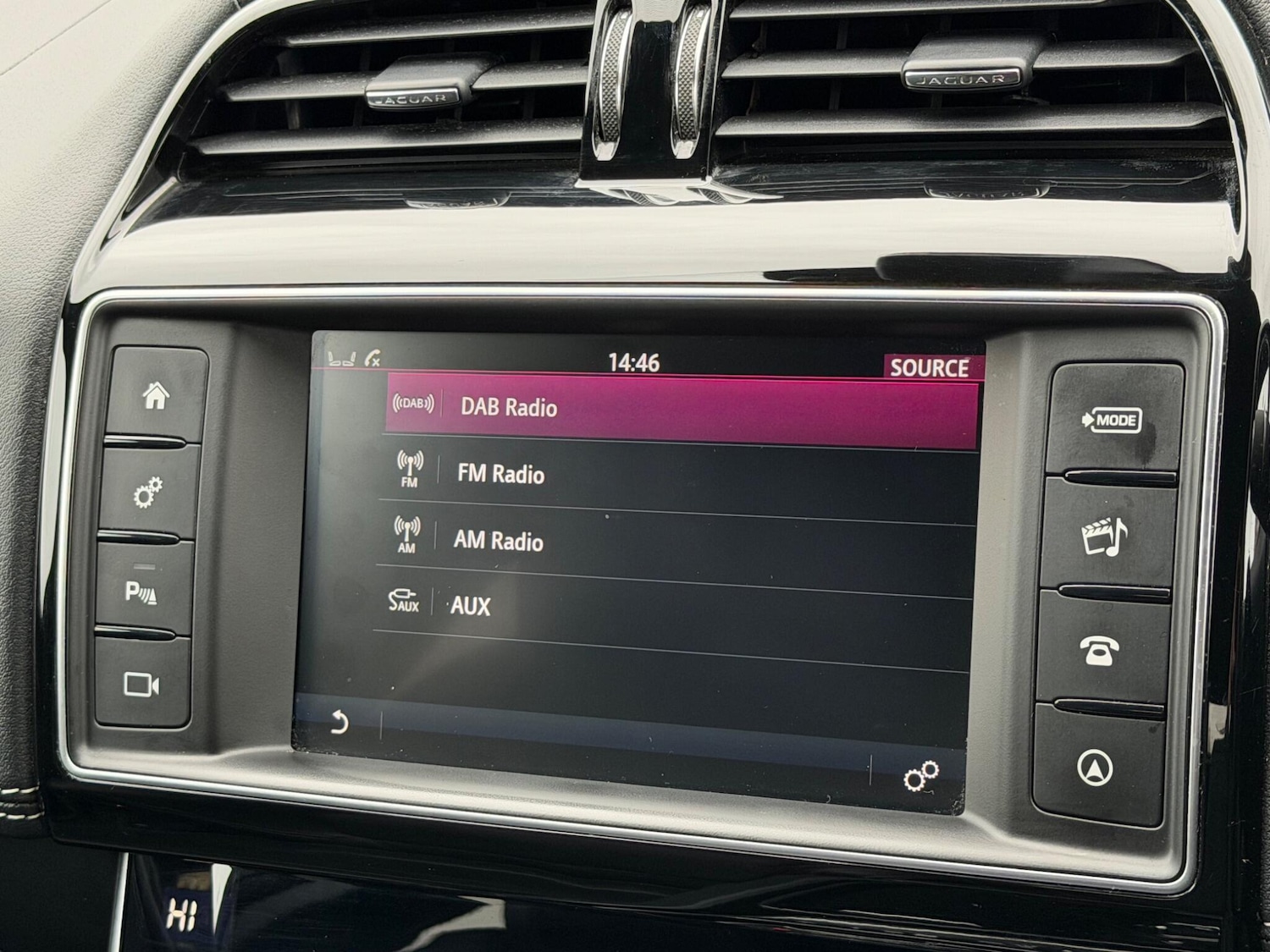 Used Jaguar XE 2017 for sale - 77510246: Photo 29