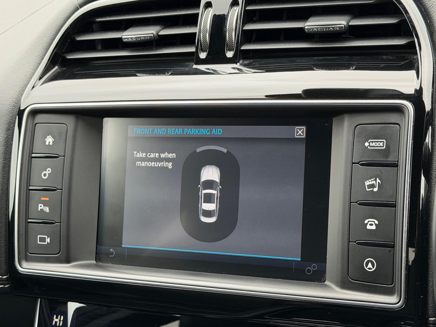 Used Jaguar XE 2017 for sale - 77510246: Photo 33