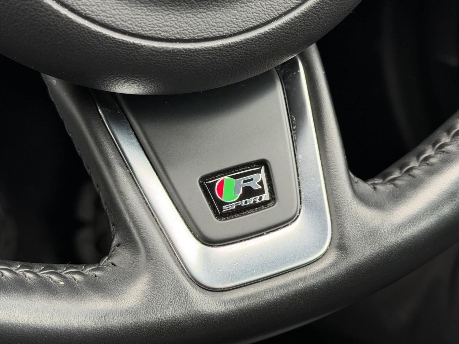 Used Jaguar XE 2017 for sale - 77510246: Photo 44