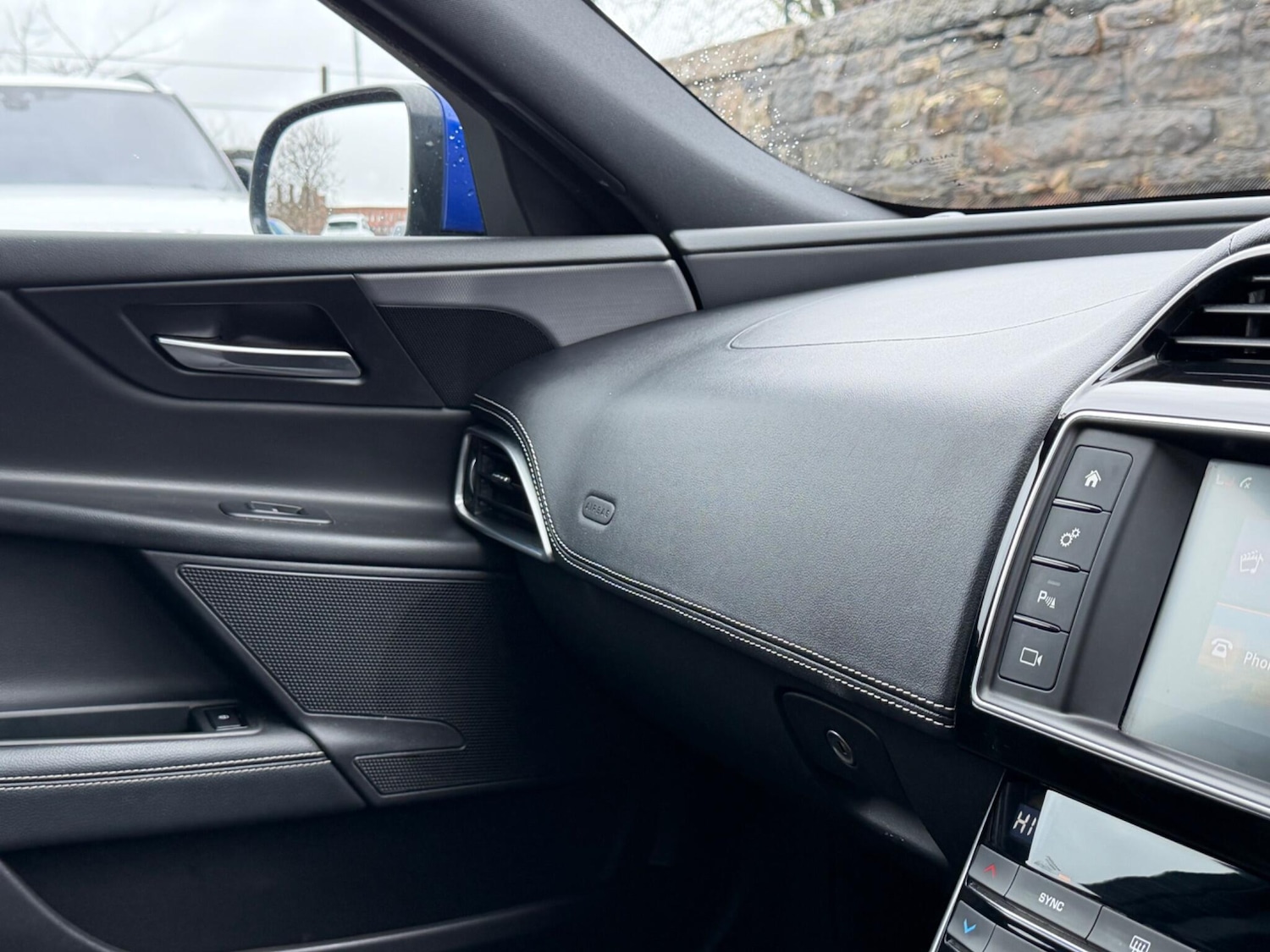 Used Jaguar XE 2017 for sale - 77510246: Photo 45