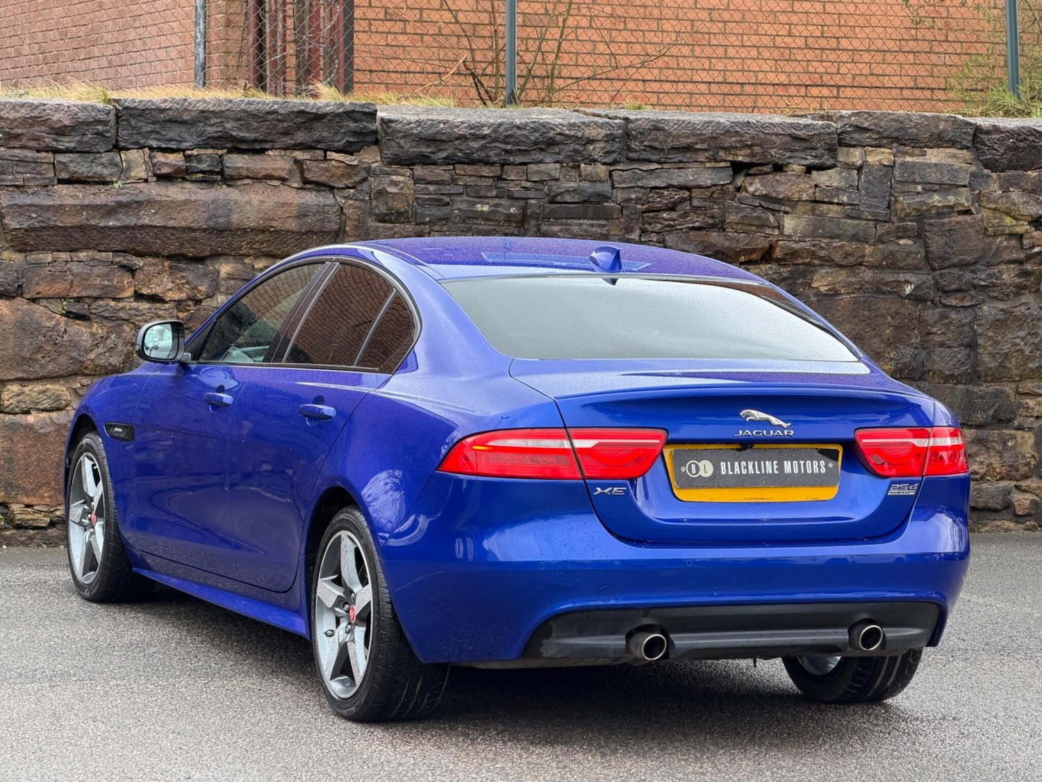 Used Jaguar XE 2017 for sale - 77510246: Photo 5