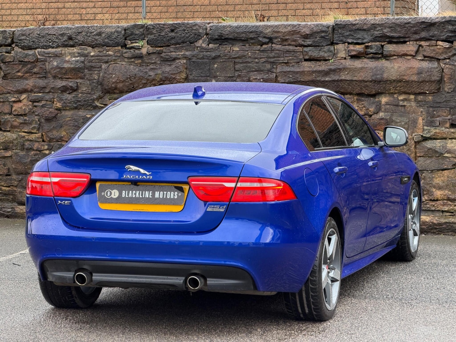 Used Jaguar XE 2017 for sale - 77510246: Photo 7