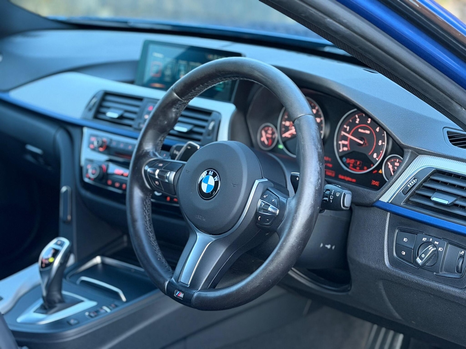 Used BMW 3 Series 2017 for sale - 77081377: Photo 13