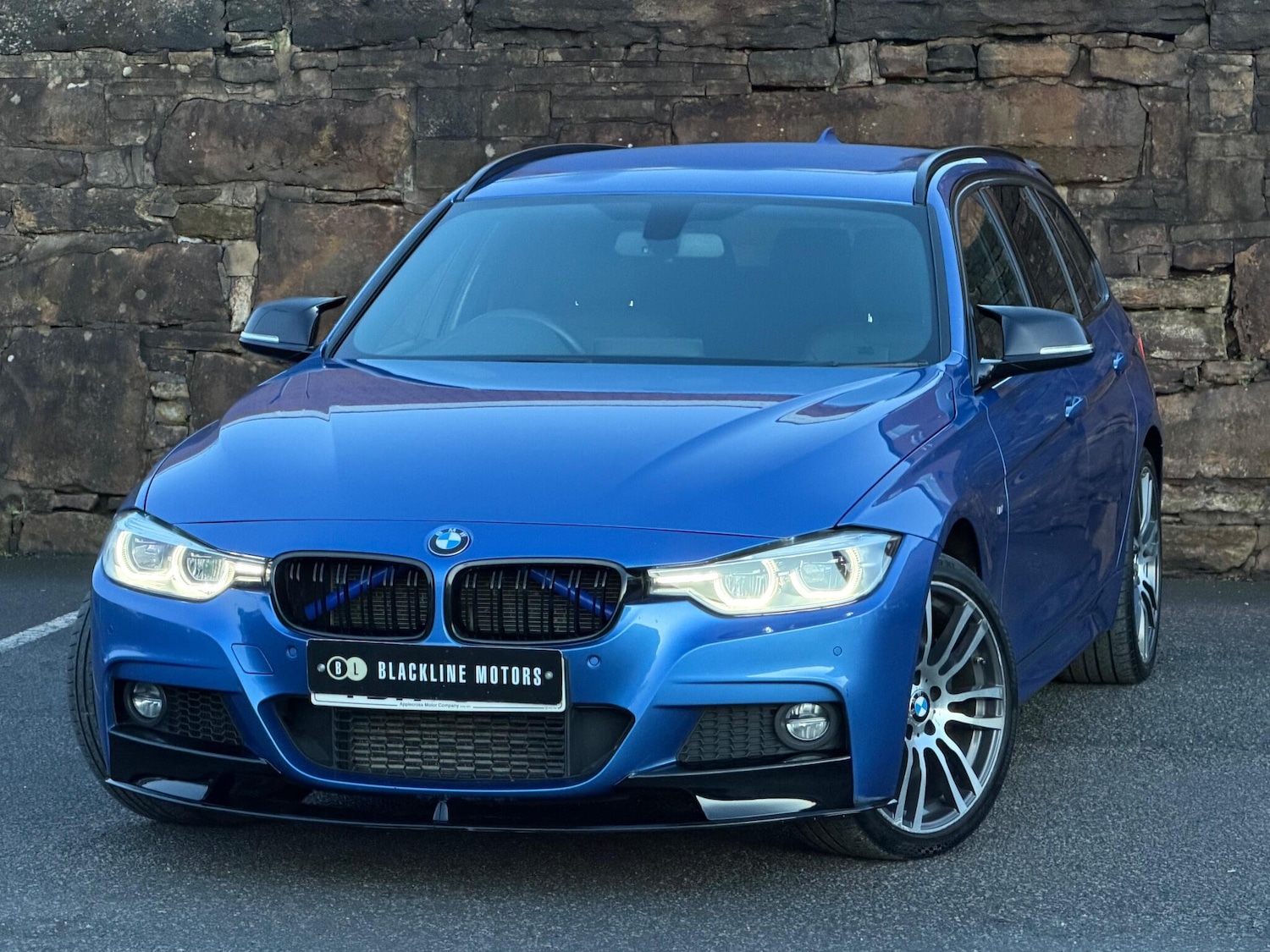 Used BMW 3 Series 2017 for sale - 77081377: Photo 3