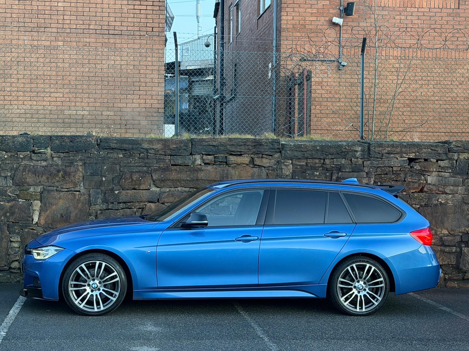 Used BMW 3 Series 2017 for sale - 77081377: Photo 4