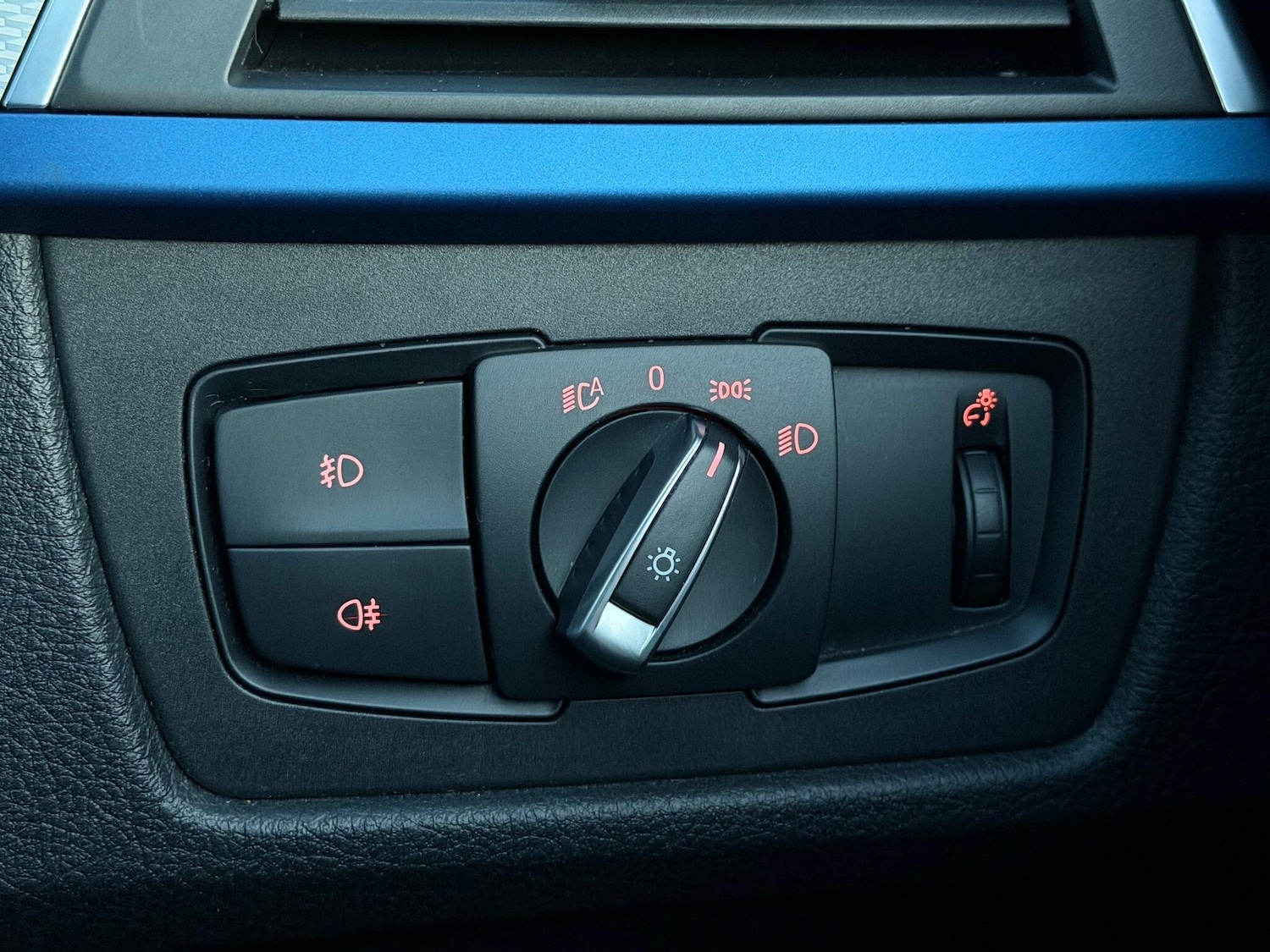 Used BMW 3 Series 2017 for sale - 77081377: Photo 48